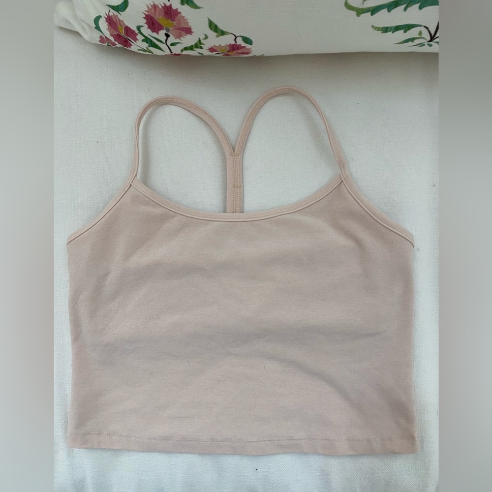 Beyond yoga light pink built in bra